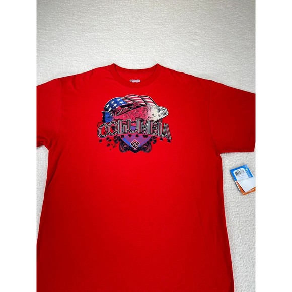 NWT Columbia T-shirt Men's‎ Size XL Red USA Flag and Bass Fish Graphic Print - Picture 2 of 8